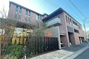 東京都中野区南台3【マンション】の外観