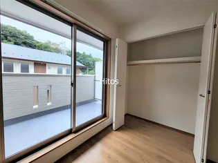 オオムラサキ(Oomurasaki)の内装