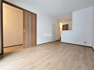 オオムラサキ(Oomurasaki)の居間