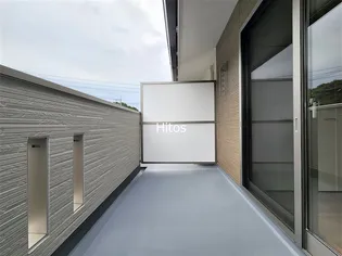 オオムラサキ(Oomurasaki)の内装