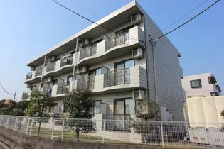 グランプラード【1階】の外観