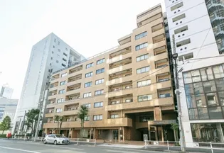 東京都港区南青山6【マンション】の外観