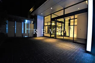 パークリュクス西麻布【2階】の外観