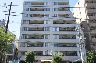 東京都新宿区箪笥町【マンション】の外観