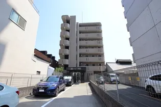 サンシティ栄生【4階】の外観