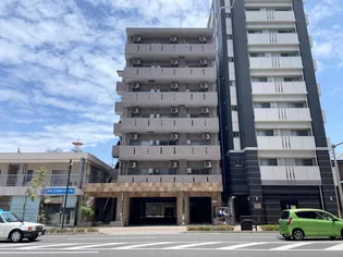 グレイス ジニヤルの画像