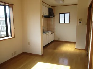 ソル・レヴェンテ【2階】の居間