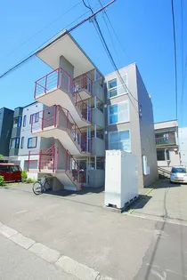 ウイング北14条【1階】の外観