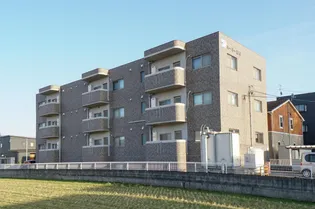 ユーミー館野【3階】の外観