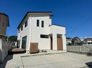 愛媛県四国中央市金生町山田井【一戸建】の外観