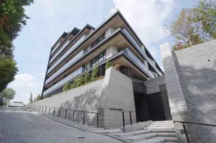 東京都港区元麻布1【マンション】の外観