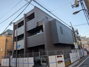 ジュヌ メナージュ【1階】の外観