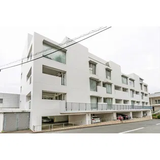 F BLANCの画像
