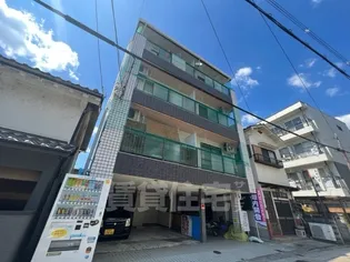 大阪府枚方市三矢町【マンション】の外観