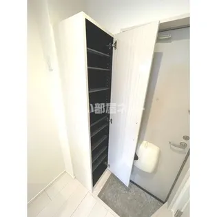 アネックス松重【1階】の玄関