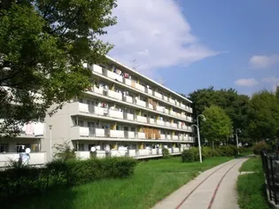 UR桃山南【4階】の外観