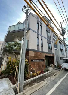 東京都新宿区大京町【マンション】の外観