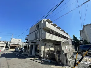 リブローネ南山の外観