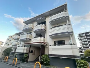 フォルク北千里K棟【3階】の外観