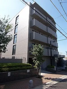 東京都新宿区西落合2【マンション】の外観