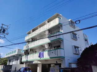 泉マンション【3階】の外観