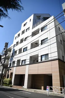 MALULANI千駄ヶ谷 マルラニ千駄ヶ谷【2階】の外観