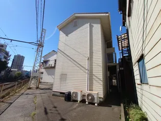 アーバンフラッツ【2階】の外観
