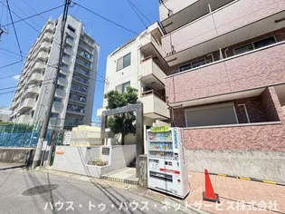 ジュネパレスコージーキャビンの画像