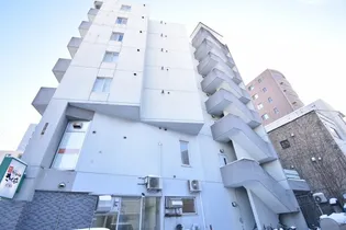 ビバリーヒルズ【3階】の外観