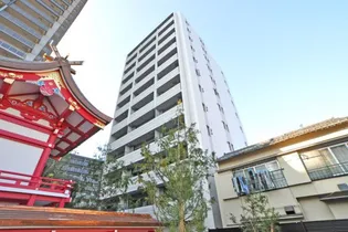 東京都新宿区西新宿8【マンション】の外観