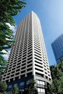 東京都新宿区西新宿6【マンション】の外観