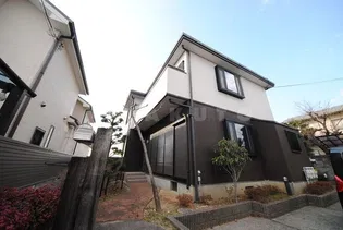 大阪府箕面市桜ケ丘5【一戸建】の外観