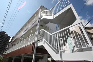 ホワイトシティ大供【3階】の外観