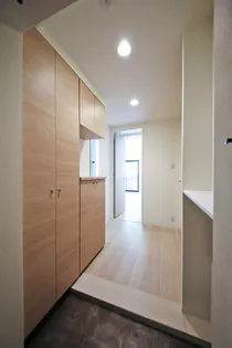 ZOOM新宿南Second【2階】の玄関