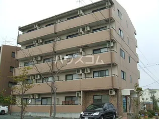 プラザヴィラB【1階】の外観