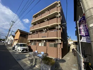 クリスタルメゾンの画像