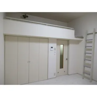 信開セルーラ寺井A【1階】の居間