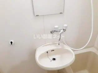 アーバンハイツ那加B【1階】の内装