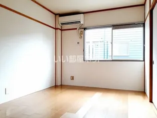 アーバンハイツ那加B【1階】の居間