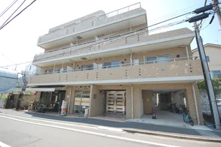 クラウンズコート成和の画像