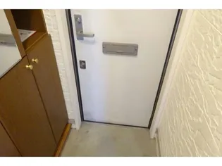 レジデンスコスモ【2階】の玄関