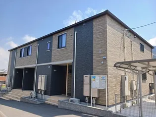 愛媛県四国中央市中曽根町【アパート】の外観