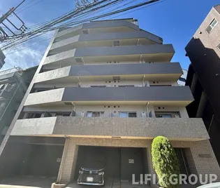 東京都新宿区西新宿4【マンション】の外観