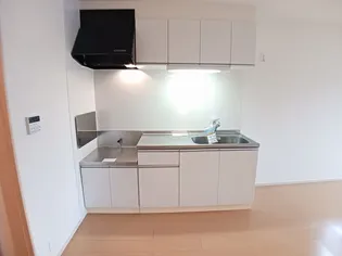 ヴェルデ・コッリーナ I【2階】のキッチン