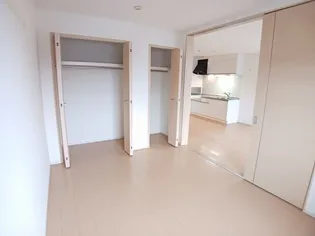 ヴェルデ・コッリーナ I【2階】の内装