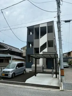 サルース【3階】の外観