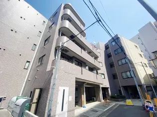 ロイヤル双葉【2階】の外観