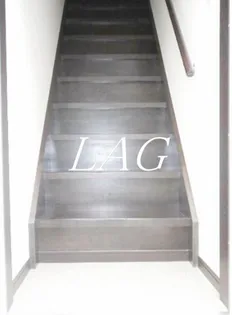 アーバンプレイス東中野IV【2階】の玄関