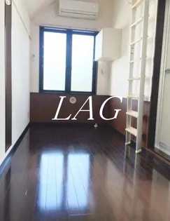 アーバンプレイス東中野IV【2階】の居間