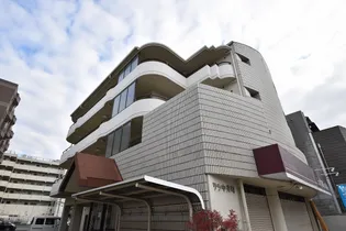 リラ中井町【3階】の外観